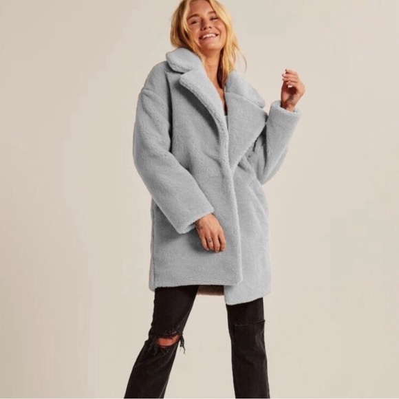 NWT Abercrombie & Fitch Teddy Coat - grey medium - Picture 1 of 3